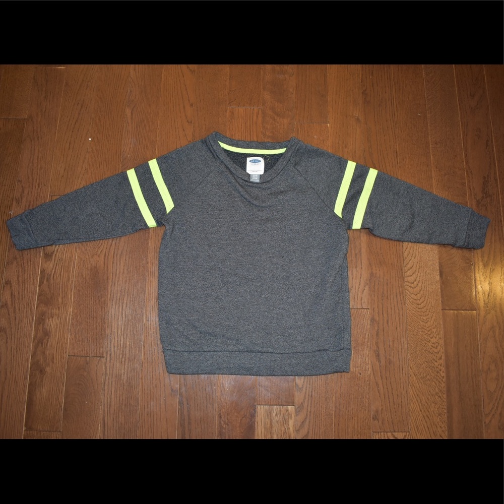 Old Navy sweat shirt